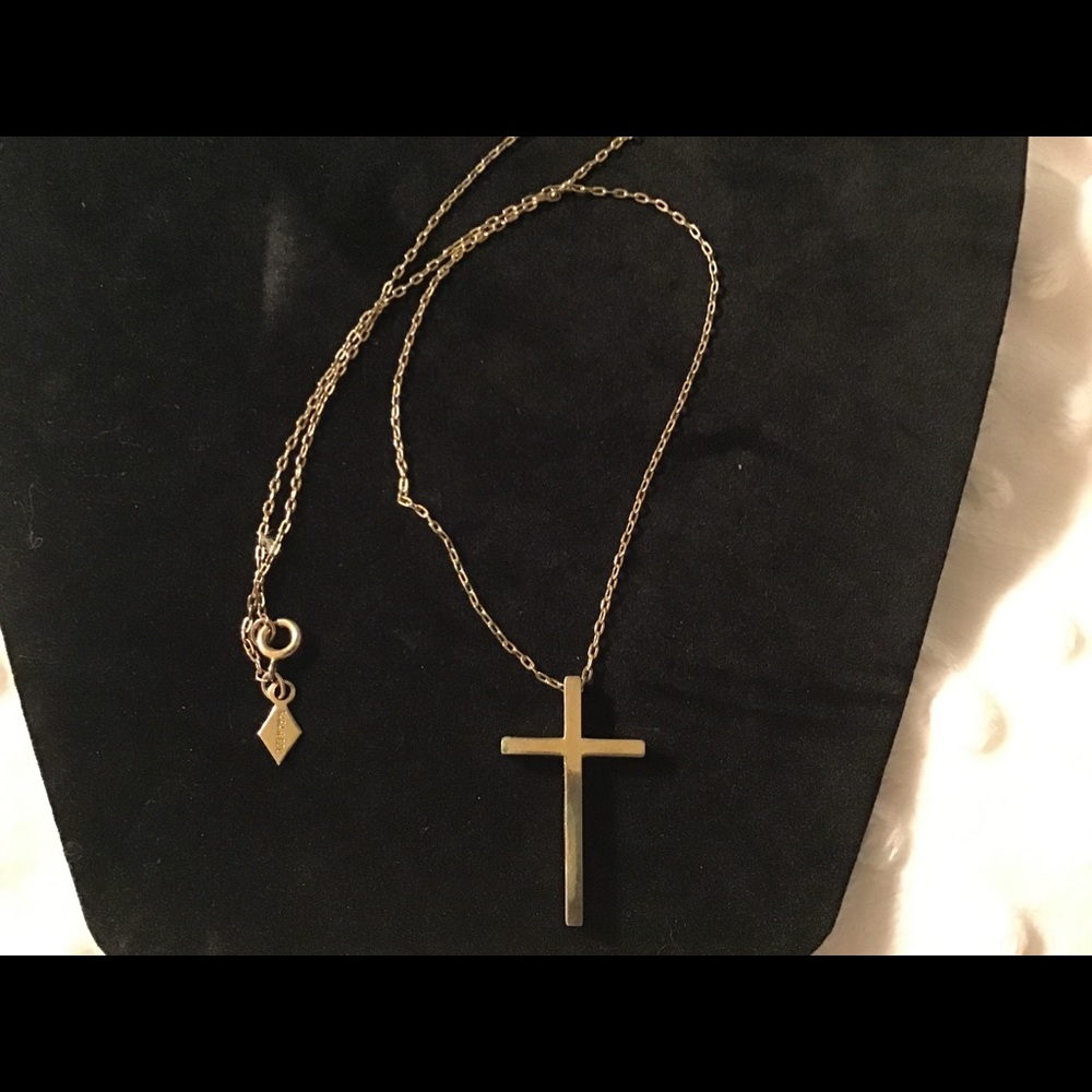 Sarah Coventry cross gold tone necklace